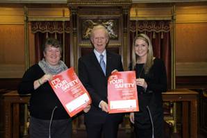 Sue Ramsey, Committee Chairperson until 12 April, with the Minister, Sir Reg Empey, and Jordan Junge, NUS-USI, at the launch of the campaign, End Violence Against Women. 